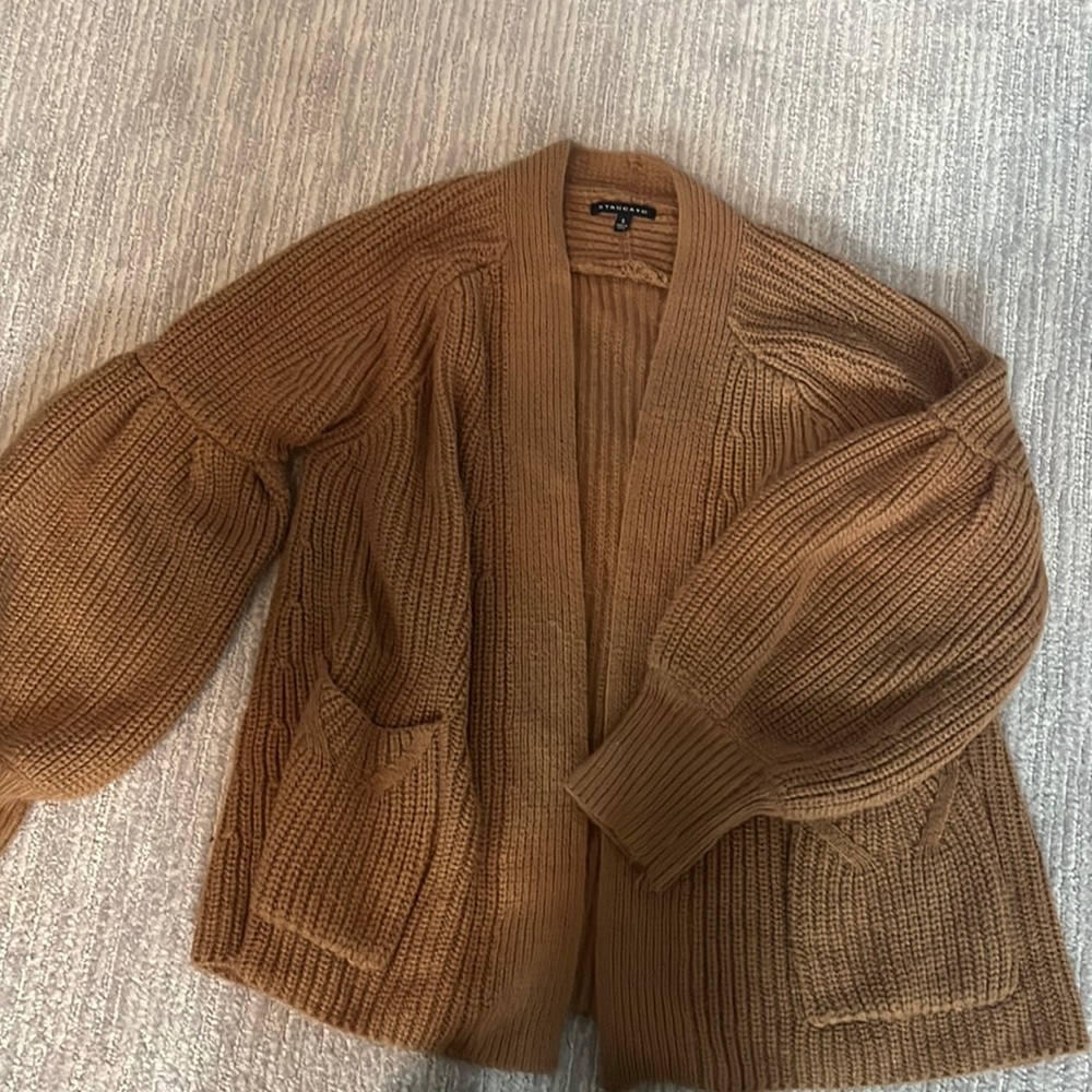 Camel balloon sleeve sweater